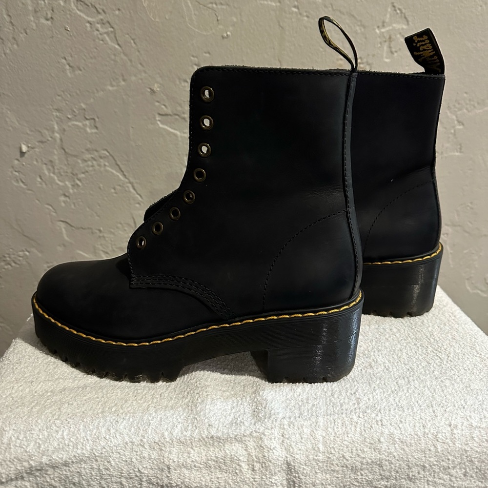 Doc martens with heel